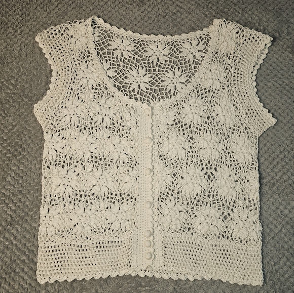 Cream Crochet with Floral Design Summer Layering Cotton Vest Medium - Picture 8 of 9